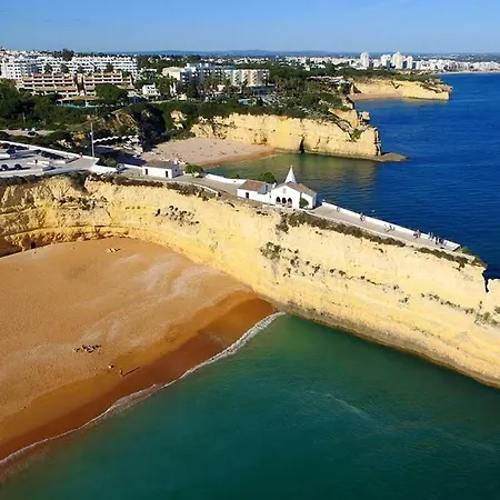 Casa Yeti - House Armação de Pêra